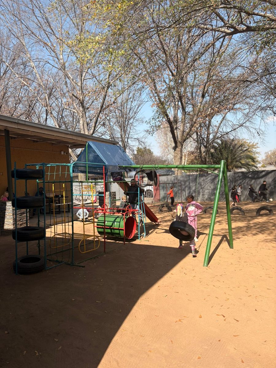 Children playing in the Lekker Land Naskool activities area
